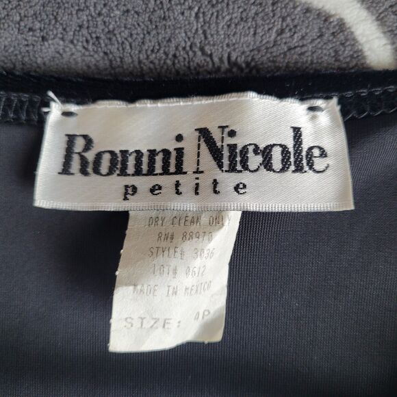 Vintage Ronni Nicole Velvet Black Dress Womens Sz 4P Long Sleeve Y2k Whimsigoth - Picture 3 of 7